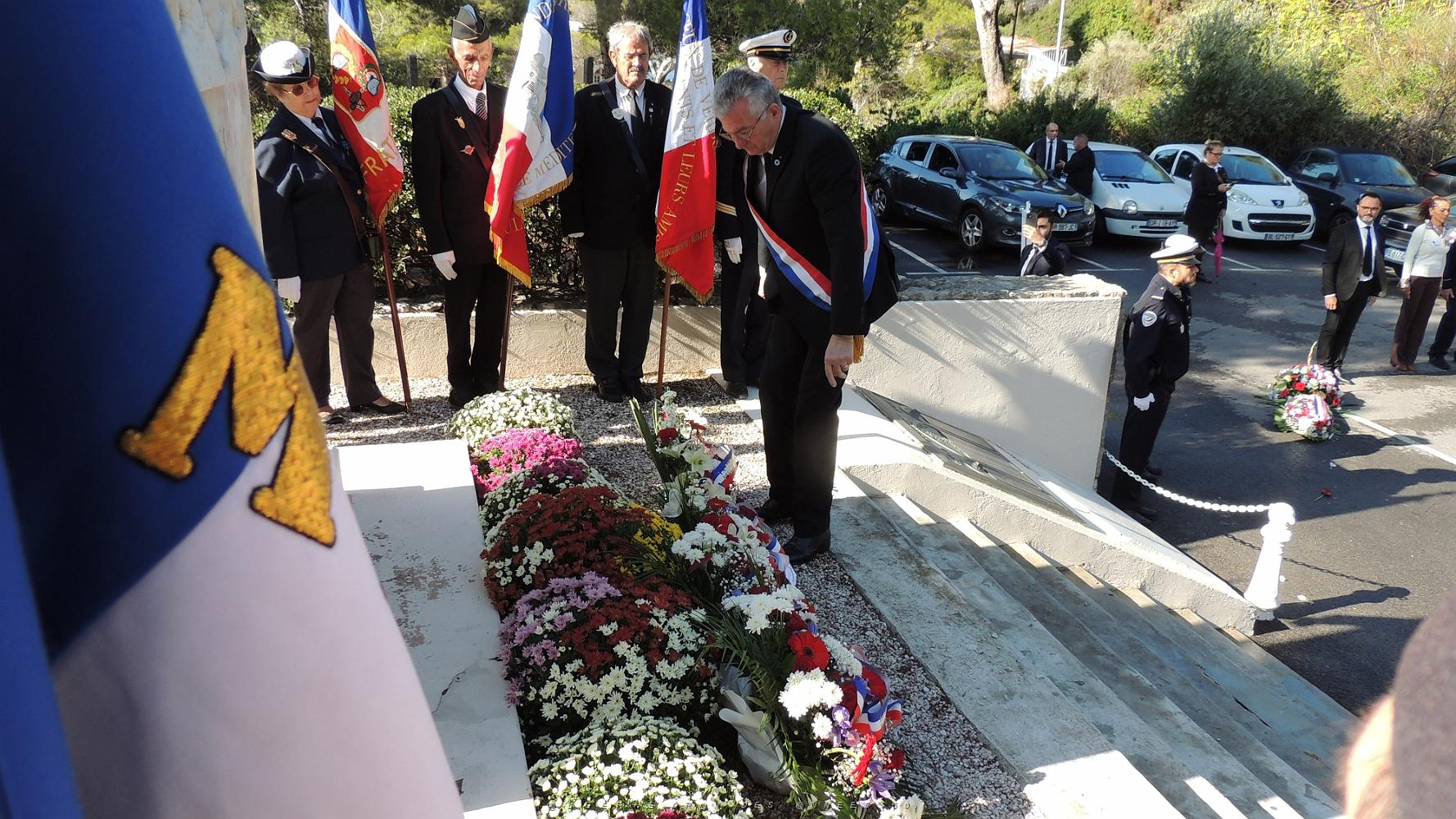 2022 11 01 TOULON HOMMAGE AUX MORTS POUR LA FRANCE CIVILS ET MILITAIRES (128).jpg